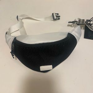 Steve Madden cross bag